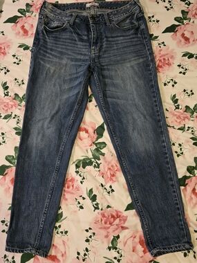 Hollister Boyfriend Jeans w/ tapered Ankle Size 7/28